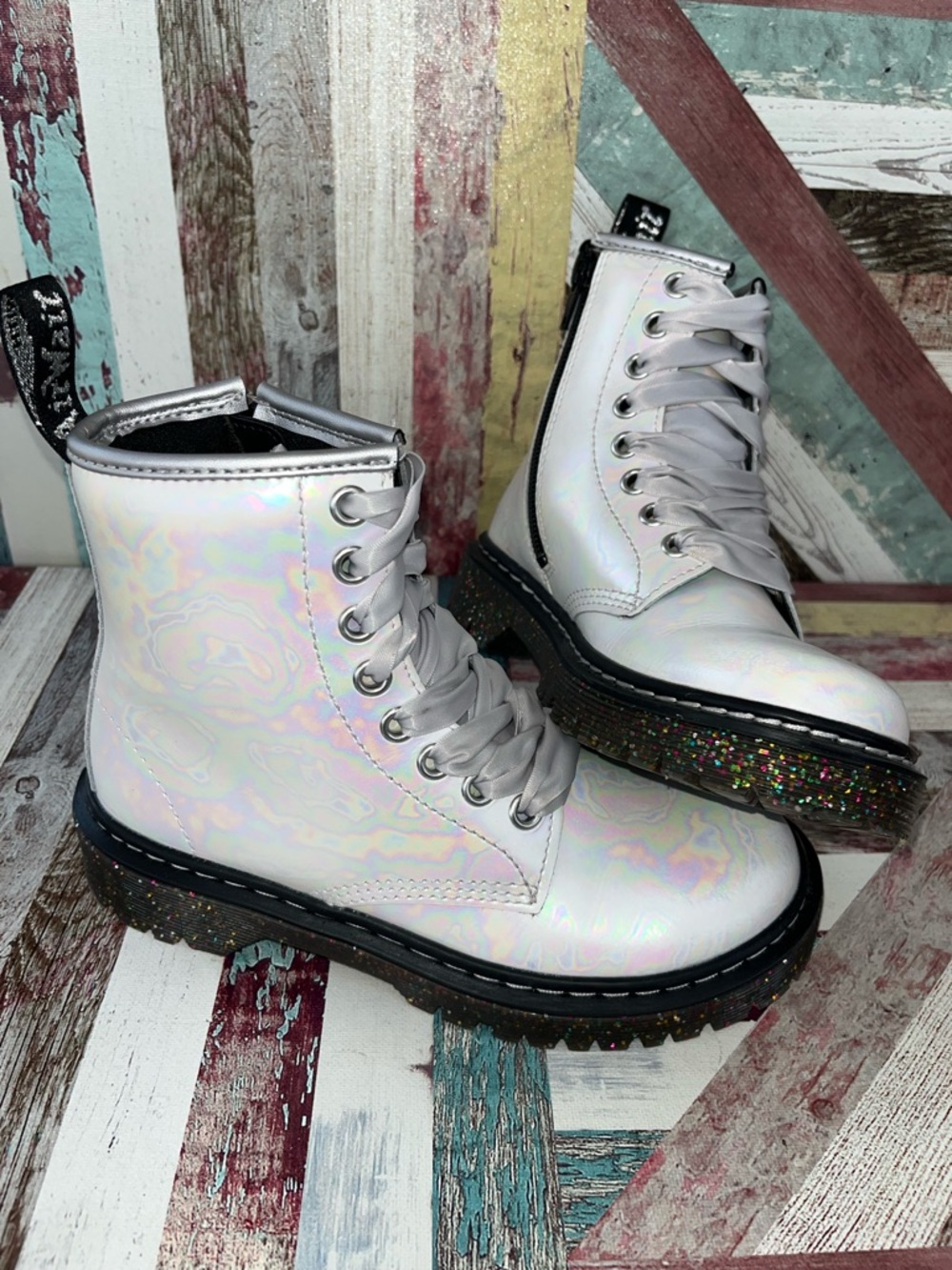 Dr. Martens Lil Girls Pascal Boots Shoes Patent Lthr NWOB White Opalescent SZ 1